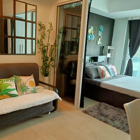 Beach Front Living In The Heart Of The City, Azure Residences Manila Exteriör bild