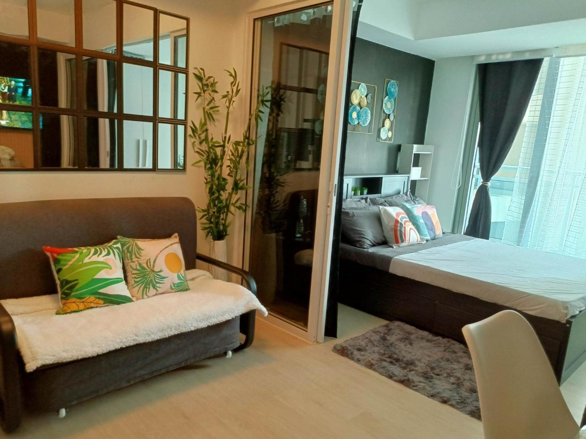 Beach Front Living In The Heart Of The City, Azure Residences Manila Exteriör bild