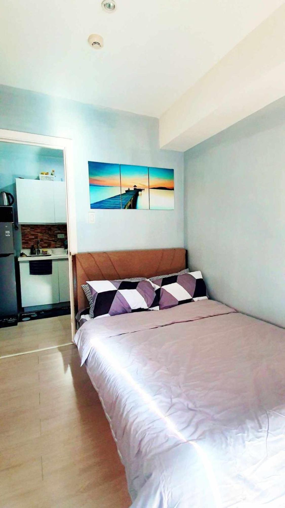 Beach Front Living In The Heart Of The City, Azure Residences Manila Exteriör bild