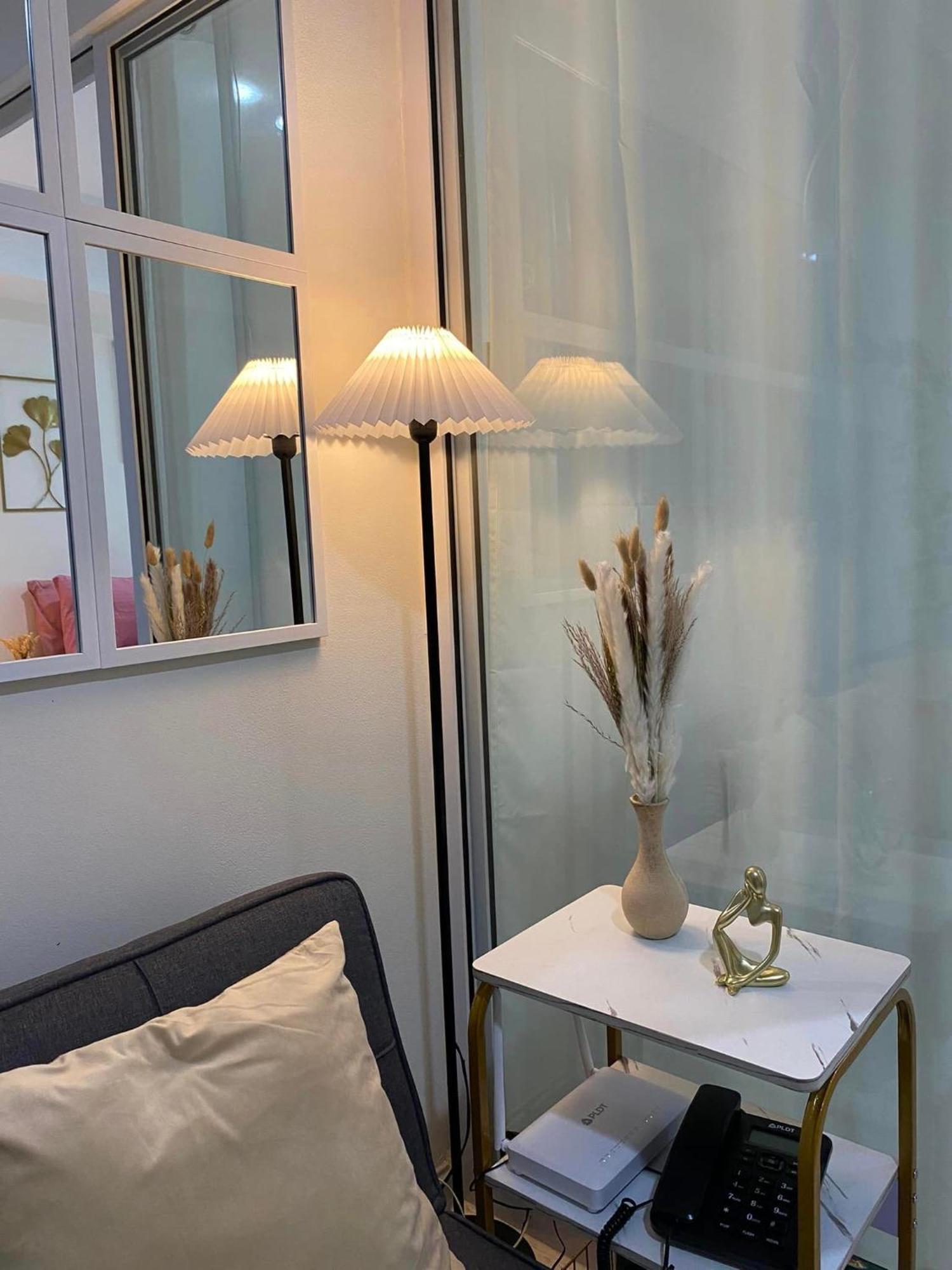 Beach Front Living In The Heart Of The City, Azure Residences Manila Exteriör bild